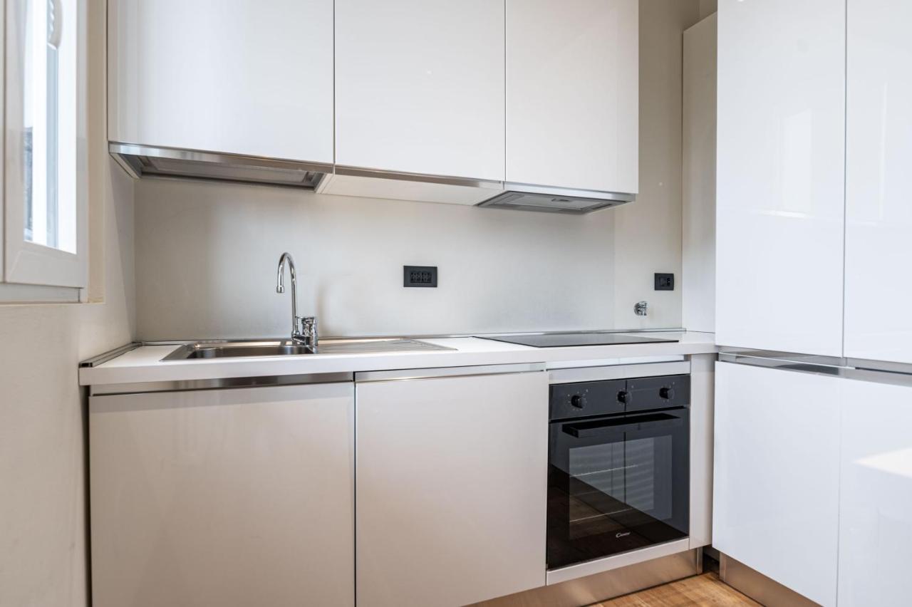 Appartamento Montello Livings, Exclusive Terrace And Skyline View Milano Esterno foto