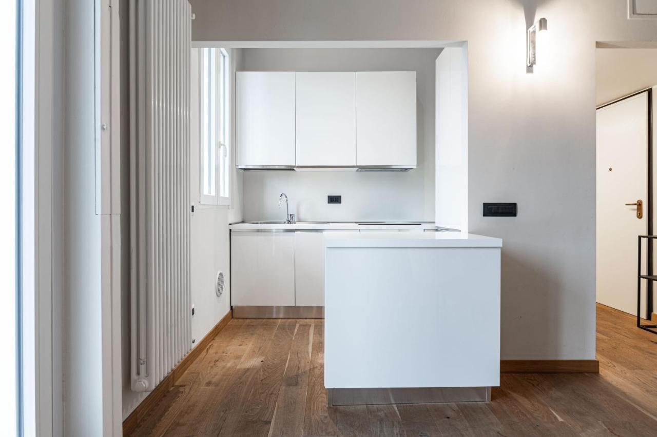 Appartamento Montello Livings, Exclusive Terrace And Skyline View Milano Esterno foto
